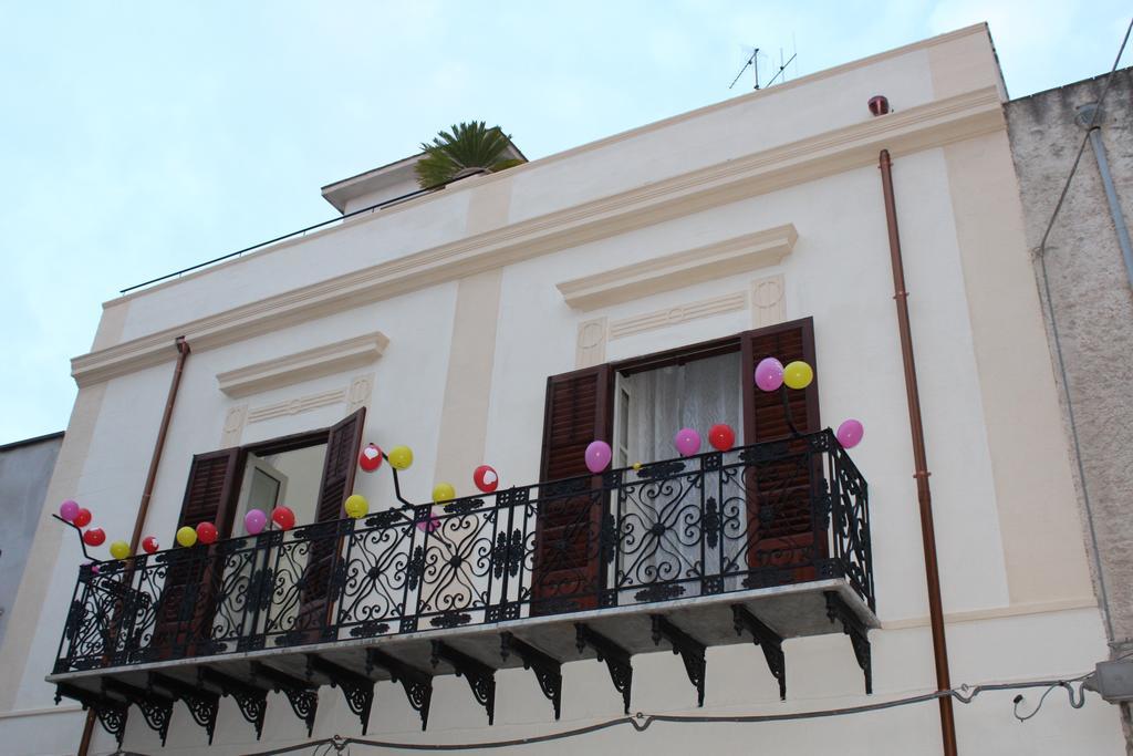 Palazzo Taormina Lejlighed Castellammare del Golfo Eksteriør billede