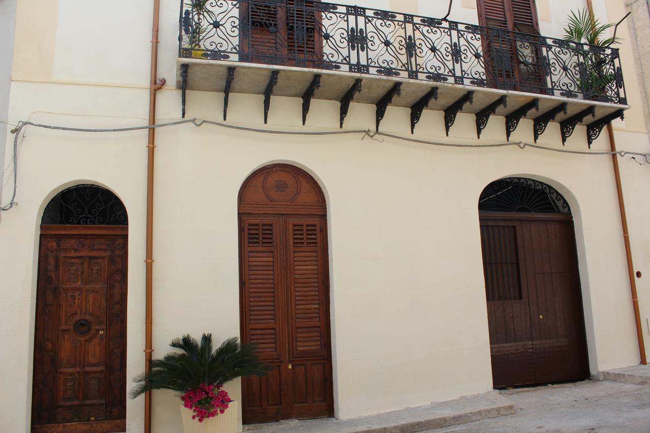 Palazzo Taormina Lejlighed Castellammare del Golfo Eksteriør billede